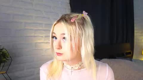 twinklefluff online show from September 28, 3:50 pm