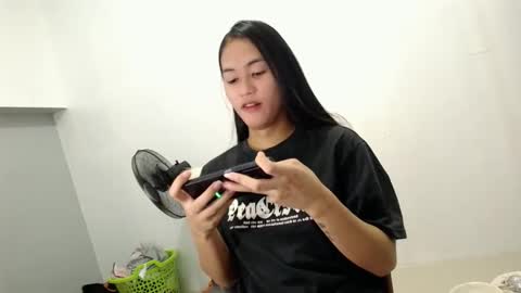  Belle and Susie  online show from January 10, 11:04 am