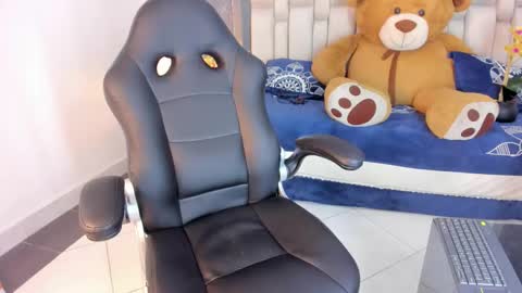  TYLA  online show from February 13, 1:08 am