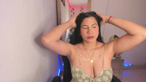tylor_love online show from February 1, 9:29 pm