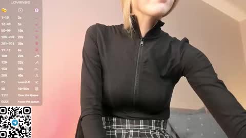 Christine 3 Next broadcast tomorrow at 2100 GMT 5 online show from December 5, 6:20 pm