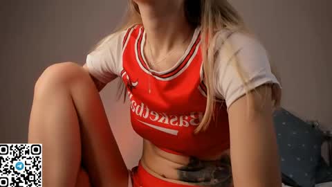 Christine 3 Next broadcast tomorrow at 2100 GMT 5 online show from April 13, 6:20 pm