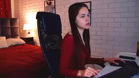 Ulia online show from April 16, 5:08 am