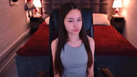 Ulia online show from March 5, 5:14 am