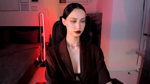 unaericaabistrong online show from April 23, 6:43 pm