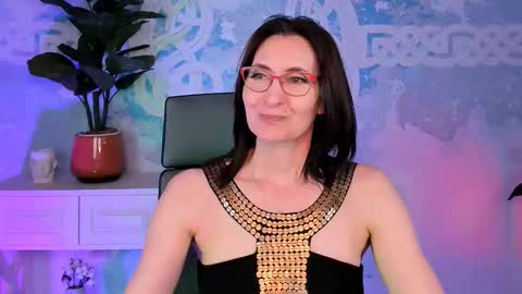 UnaTera online show from October 14, 9:23 am