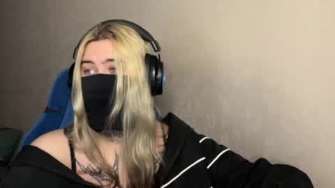 unaxyling online show from February 25, 12:53 am