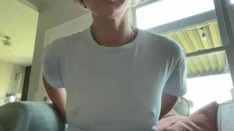 undercover80085 online show from May 28, 10:07 pm
