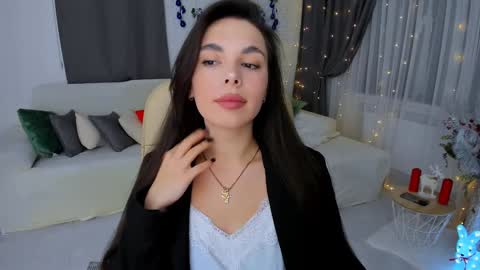 Patricia online show from December 13, 1:37 am