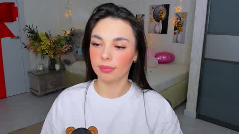 Patricia online show from March 5, 8:12 pm