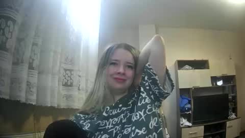 UniverseEmily online show from October 14, 7:22 am