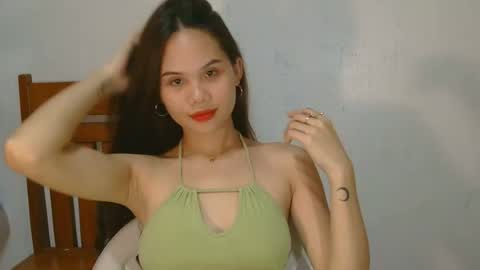 ur_nicscummer online show from July 3, 3:18 pm