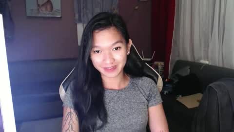 NEWRA  ALLISON online show from October 20, 8:45 pm