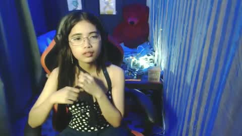 urdreamgirljayne online show from December 17, 7:29 am