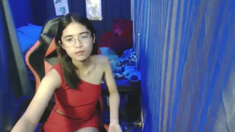 urdreamgirljayne online show from December 15, 3:13 am