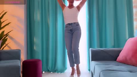 Jenny online show from September 29, 11:26 am