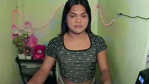 Bella DONT FORGET TO THUMBS UP AND FOLLOW online show from September 23, 2:15 pm