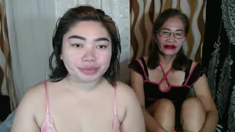 urhotvivian11 online show from February 27, 5:13 am