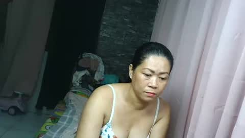 urpinay_singlemother online show from October 29, 8:44 pm