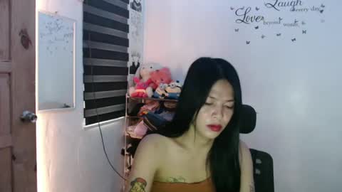 hi im kim online show from February 13, 2:23 am