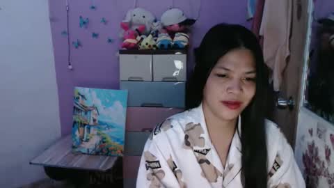 hi im kim online show from April 15, 1:17 am