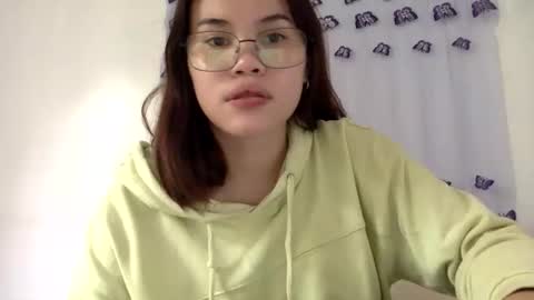 ursexypinayy online show from February 10, 6:05 am