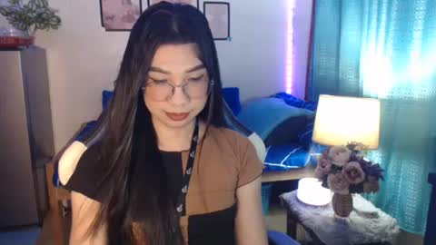 Ashley Kate Mateo Gray online show from December 22, 10:17 am