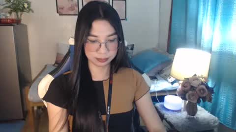 Ashley Kate Mateo Gray online show from February 27, 11:31 am