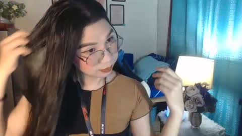 Ashley Kate Mateo Gray online show from January 21, 9:35 am