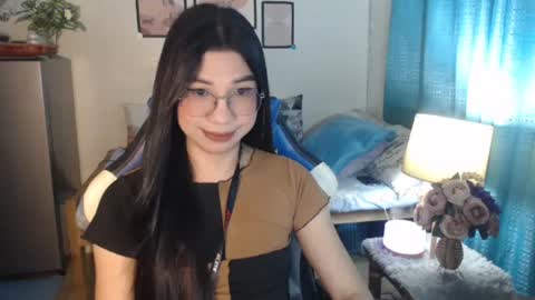 Ashley Kate Mateo Gray online show from February 4, 10:43 am