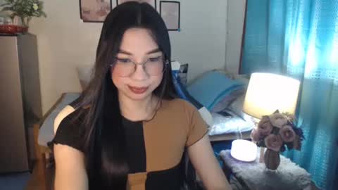 Ashley Kate Mateo Gray online show from March 5, 11:28 am