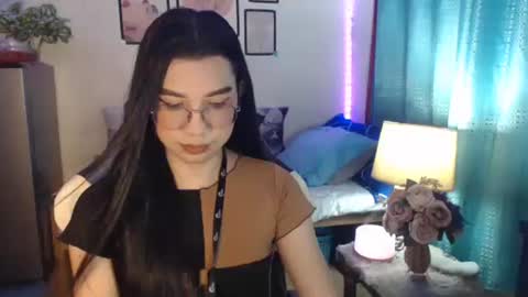 Ashley Kate Mateo Gray online show from December 5, 11:27 am