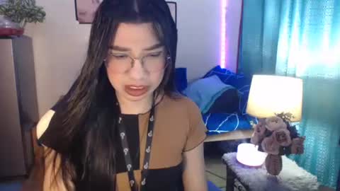 Ashley Kate Mateo Gray online show from December 25, 11:00 am