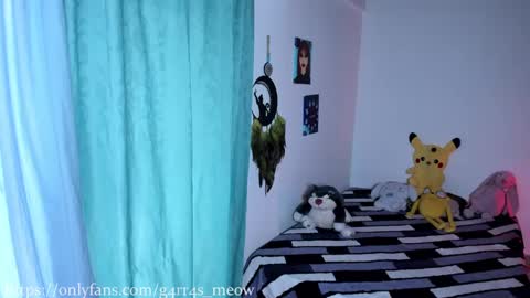    online show from January 8, 9:23 pm