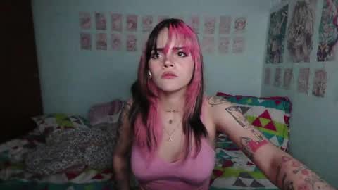 uryukim_ online show from June 5, 2:15 am