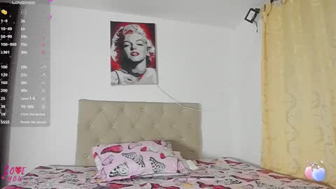 Vahiolet smith online show from September 17, 3:15 am