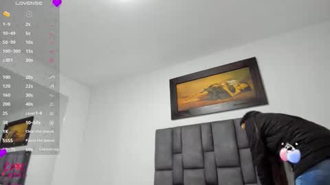 Vahiolet smith online show from March 17, 3:10 am