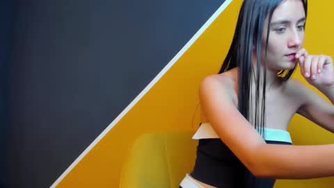 VaiolletCooper online show from April 18, 5:59 pm