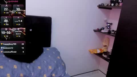 valemorales413 online show from March 11, 3:58 pm