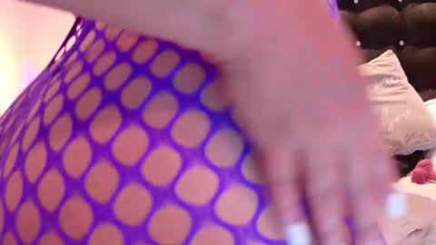 Valen Scott online show from March 28, 1:10 pm