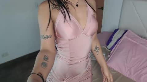 valentina  online show from April 15, 4:46 am