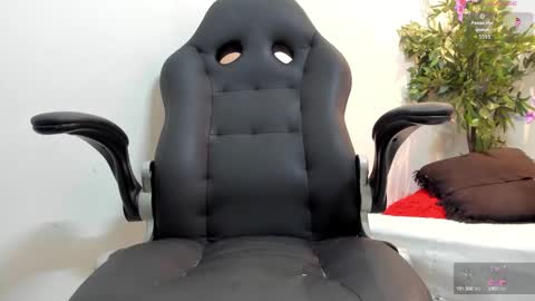 valeri_tafur online show from November 4, 11:04 am