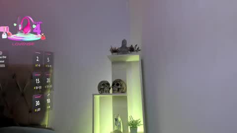 Valeriee online show from September 19, 8:46 am