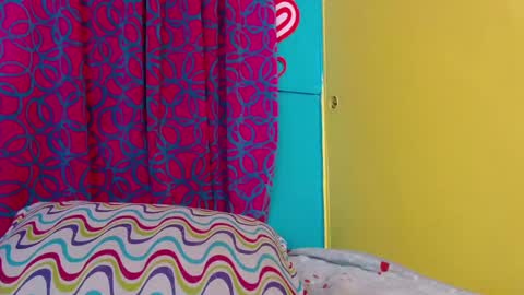 vale online show from March 10, 4:46 pm