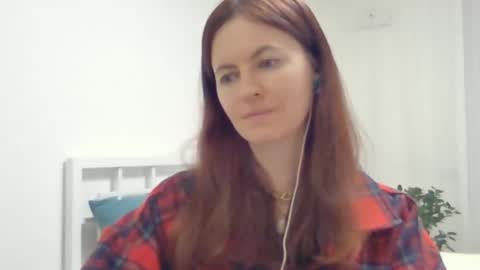 valerie_rose777 online show from March 2, 6:46 pm