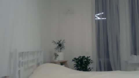 valerie_rose777 online show from December 28, 6:50 pm