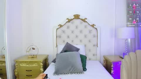   online show from October 18, 12:19 pm