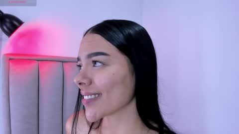 Cris  online show from April 7, 2:46 am