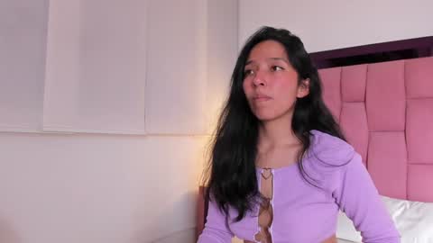 Val online show from December 5, 7:28 pm