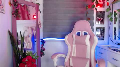   ---   online show from October 27, 12:22 pm